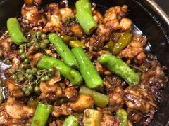 酱爆跳跳蛙-老头儿油爆虾·知味杭州(爱琴海购物中心)