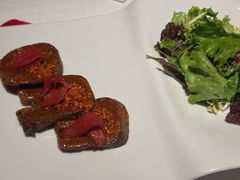 辣味低温碳烤牛舌配红彩椒-弦月窗LUNETTE BY AMANDA(复兴路店)