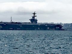 -中途岛号航空母舰博物馆