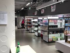 -唯品会(北京国瑞城店)