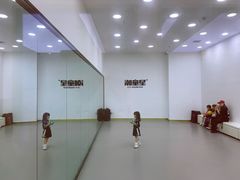 -潮童星少儿模特形体培训(郑州总校)