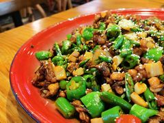 尖椒鸡-兔槽江湖菜·重庆璧山兔(水围店)