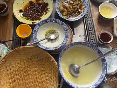 -三锅莊·牦牛肉火锅·香格里拉特色藏餐宴请餐厅(菱角塘路店)