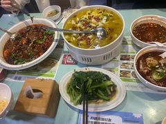 -张氏宽窄巷成都名小吃(茂业百货华强北店)