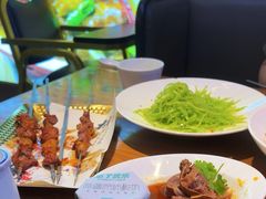 -俭寨大盘鸡·手抓肉·烧烤新疆菜(乌苏路店)