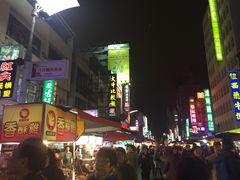 -六合夜市