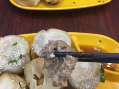 -小杨生煎(金山百联购物中心3楼店)