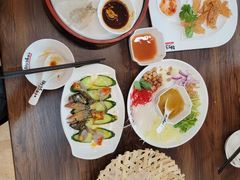 -官塘陈记鱼生·潮汕砂锅粥·牛肉火锅(潮枫路总店)