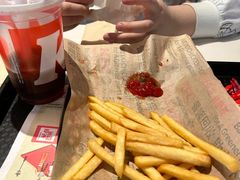 -肯德基(中纬店)