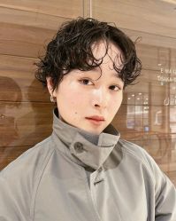 -变画·发型STUDIO