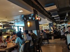 -大头虾越式风味餐厅(光明广场店)