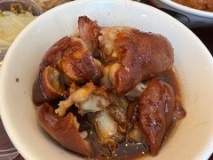 招牌卤猪蹄-张卤堂·砂锅卤肘子(南头店)