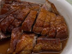 招牌秘制烧鹅-鹏城人家海鲜酒家·23年老字号(较场尾店)