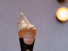 焦糖海盐冰淇淋-喜茶(上海兴业太古汇店)