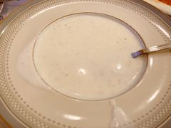 奶油松茸蘑菇汤-莫斯科餐厅
