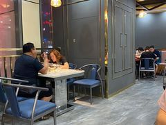 -凤凰路何眼镜香辣蟹(花果园店)