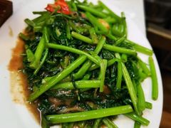 -肥仔文澳门猪骨煲(南京西路店)