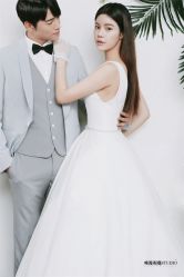 现代简约-巴黎婚纱摄影工作室