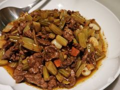 酸芹炒黄牛肉-大鱼徽州·寻味徽菜(星光总店)