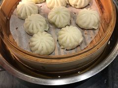 -上海西藏大厦万怡自助餐厅(徐汇店)