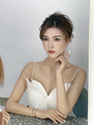 点击看大图 -艾米丽婚纱礼服