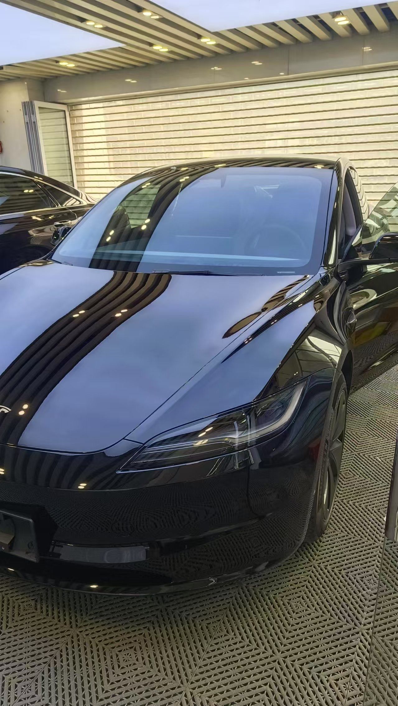 专业汽车贴膜改装店