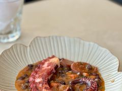 扒八爪鱼黑鹰嘴豆烩西班牙风肠-岚·石(赤柱店)