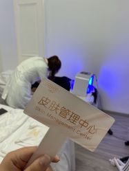 -凡碧诗毛孔收细