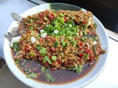 新鲜的食材鲫鱼-邛海景风特色火盆烧烤店·烤串(月色风情小镇店)