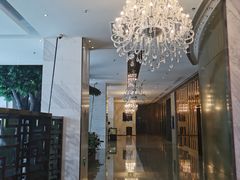 -上海虹桥西郊假日酒店