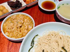 -裕兴记•蟹黄面馆(人民广场店)