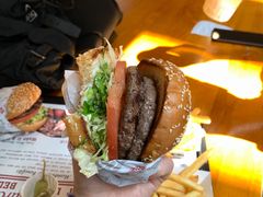 -The Habit Burger Grill 哈比特汉堡(复兴soho店)