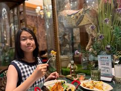 -秘密旅行Bonjour(黑金冠 江南西店)
