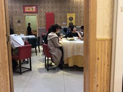 大堂-天津乾毓德饭庄·清真传统炒菜·海鲜烧烤(咸阳路店)