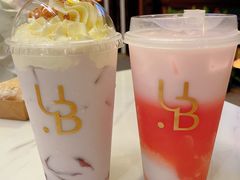 雪顶葡萄撞牛奶-光明悠焙(豫园店)
