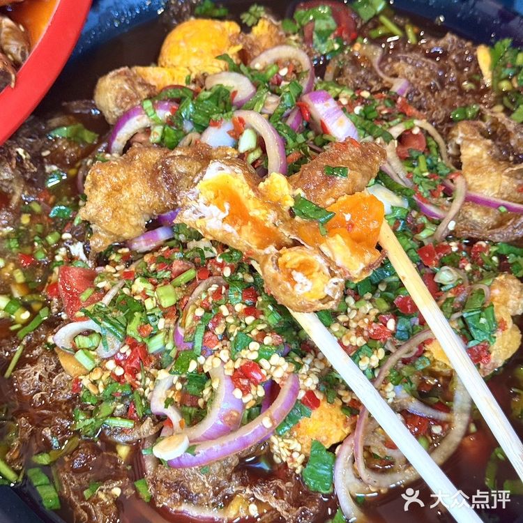 🦞昆明海鲜脑袋集合！这家大排档鲜到舔手指‼️