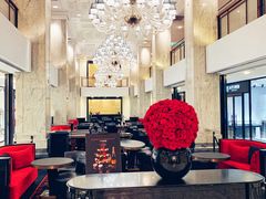 -Salon de The de Joel Robuchon(外滩18号店)