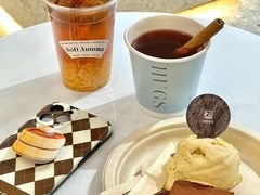 当莓果坠落时-HUGS coffee(东区店)