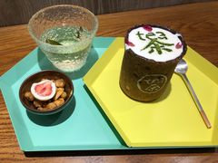 手工奶盖茶-茶是一枝花泡茶店