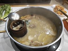 -朴小妹人参鸡汤火锅(长白山万达店)