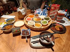 -包整·丝娃娃(甲秀楼景观店)