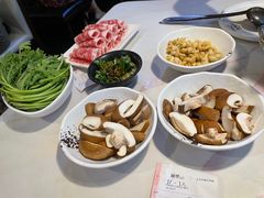 -德林酸菜鱼火锅(南丹店)
