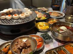-草家酱蟹炭火烤肉店(珲春南路一店)