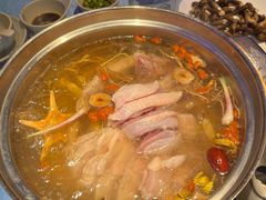 -千岛蚝高压锅生蚝·人参火锅(白云万达店)