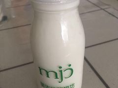 鲜奶-美吉纯鲜奶坊(奉天九里店)