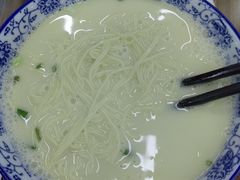 -雪琴面馆富安特色鱼汤面(城中花园店)