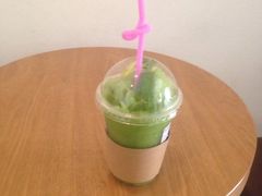 -WOW coffee