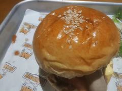 -HUZI虎滋精酿餐吧(京西大悦城店)