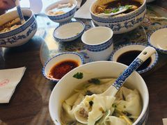 -笑来喜馄饨小笼工坊店(湖滨街店)