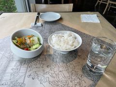 -穹六人间 people 6(岳阳路店)